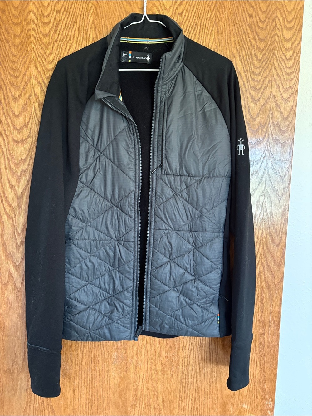 Smartwool Men’s Black and Gray Quilted Hybrid Jacket